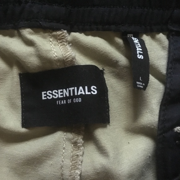 Essentials Cargo Pants - Picture 4 of 4